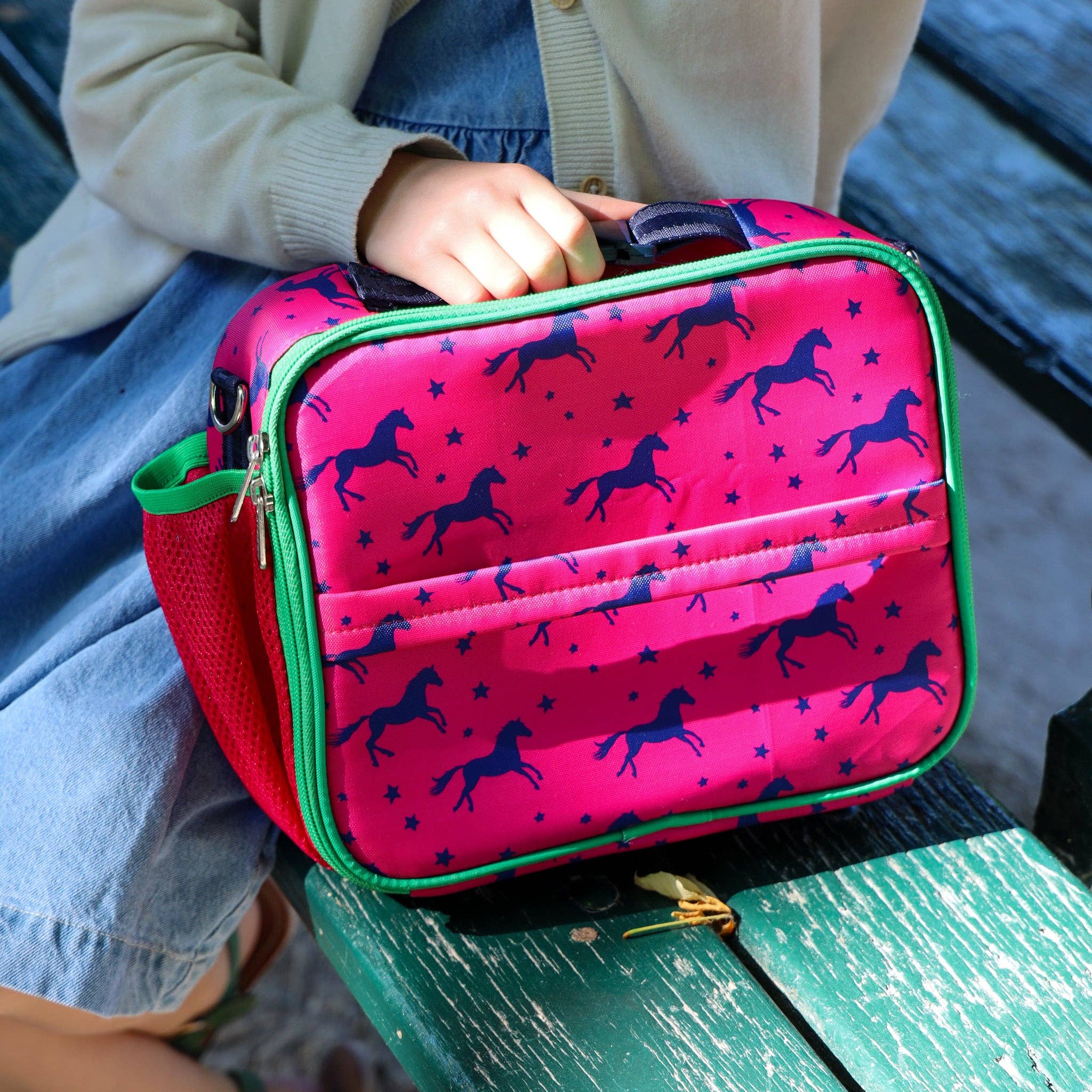Yumbox Classic Lunch Bag – Isolierte & wasserabweisende Brotdose-Tasche mit 3 Trageoptionen - Pferde Yumbox