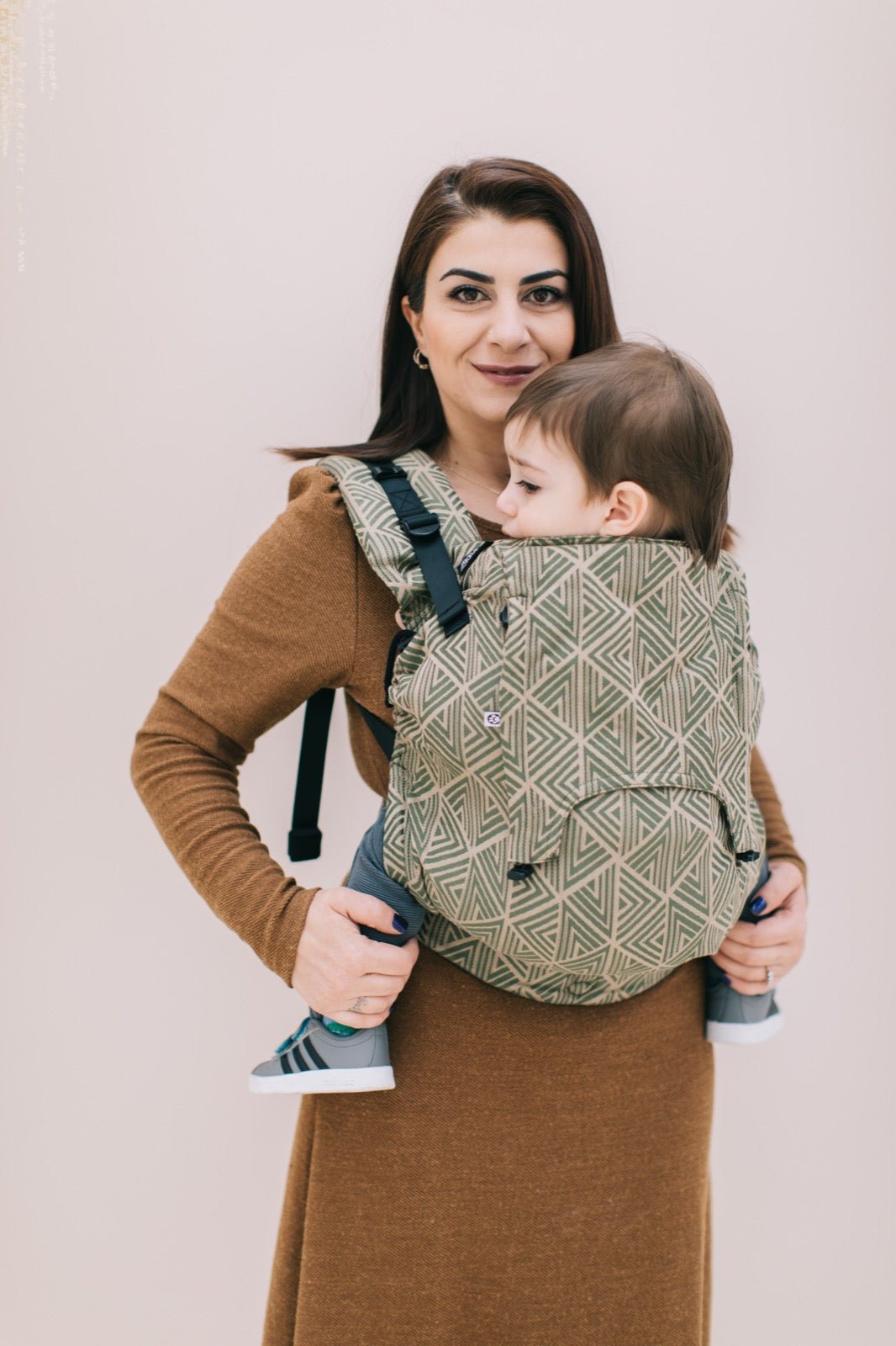 Neko Switch Carrier Toddler Size - Cedar neko
