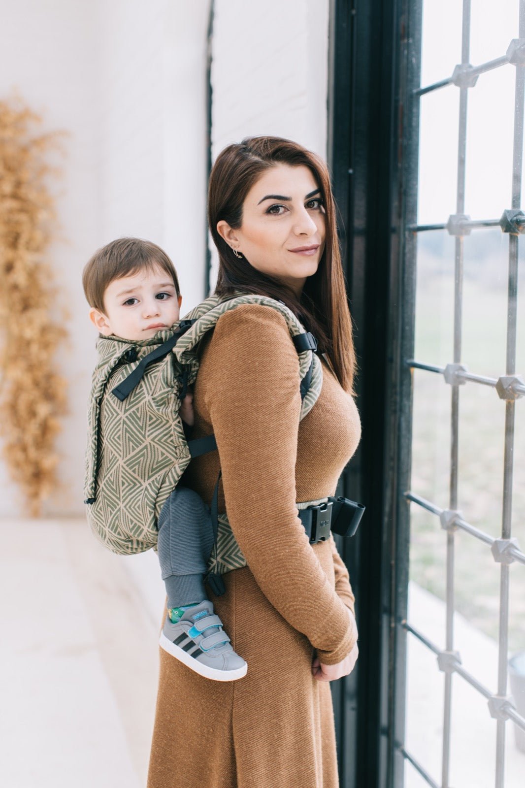 Neko Switch Carrier Toddler Size - Cedar neko