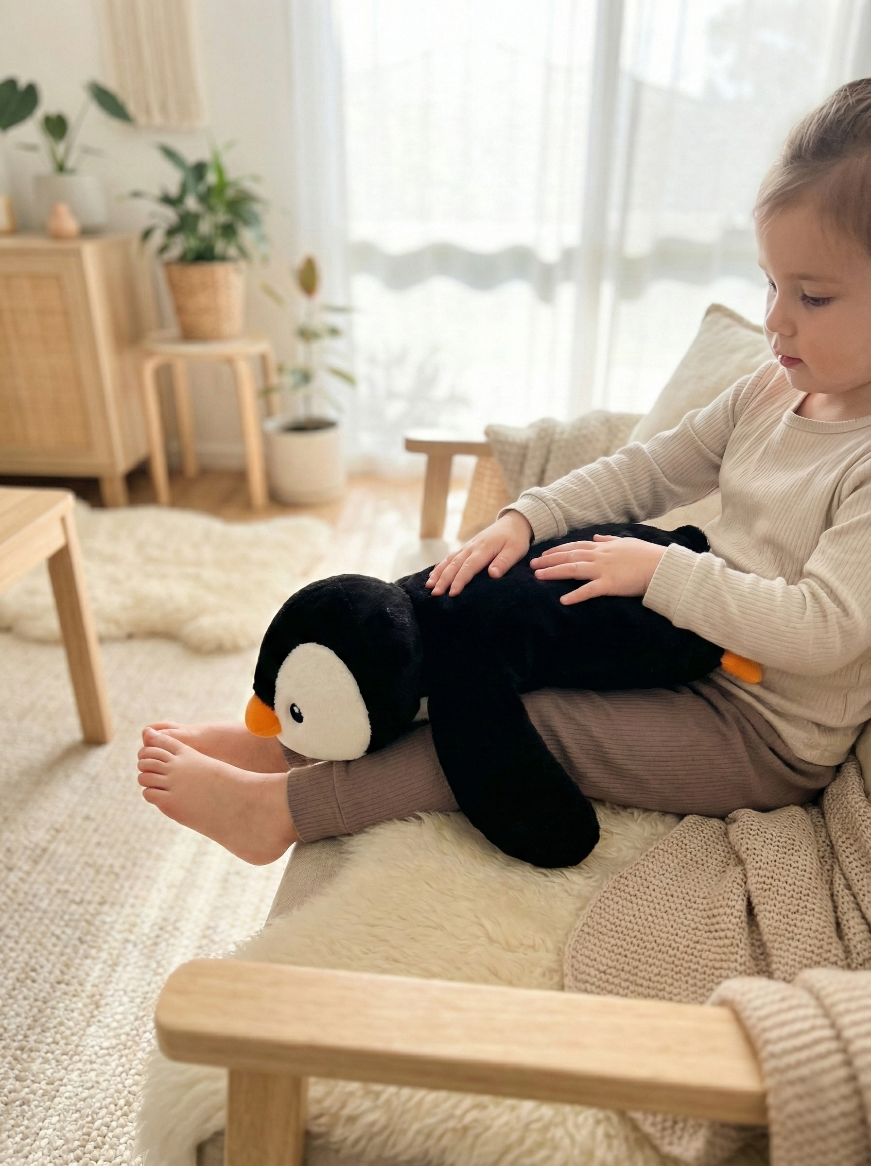 Weiches, gewichtiges, sensorisches Plüschtier (2,3 kg / 5 lb): Penguin Ana Wiz