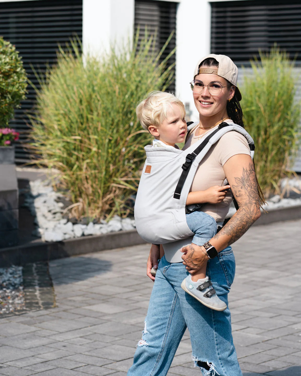 Qookie Ultimo Toddlertrage – grau Qookie