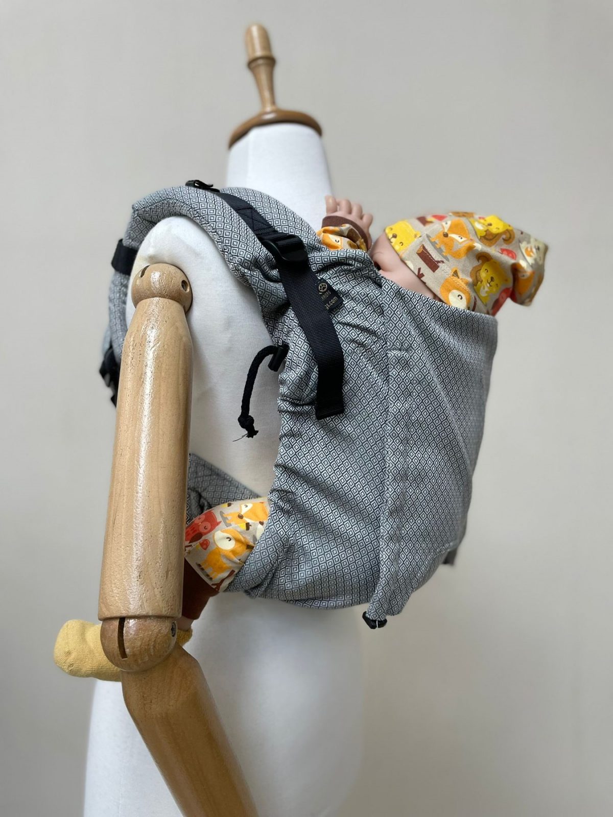 Neko Onbuhimo - Grey Diamond neko