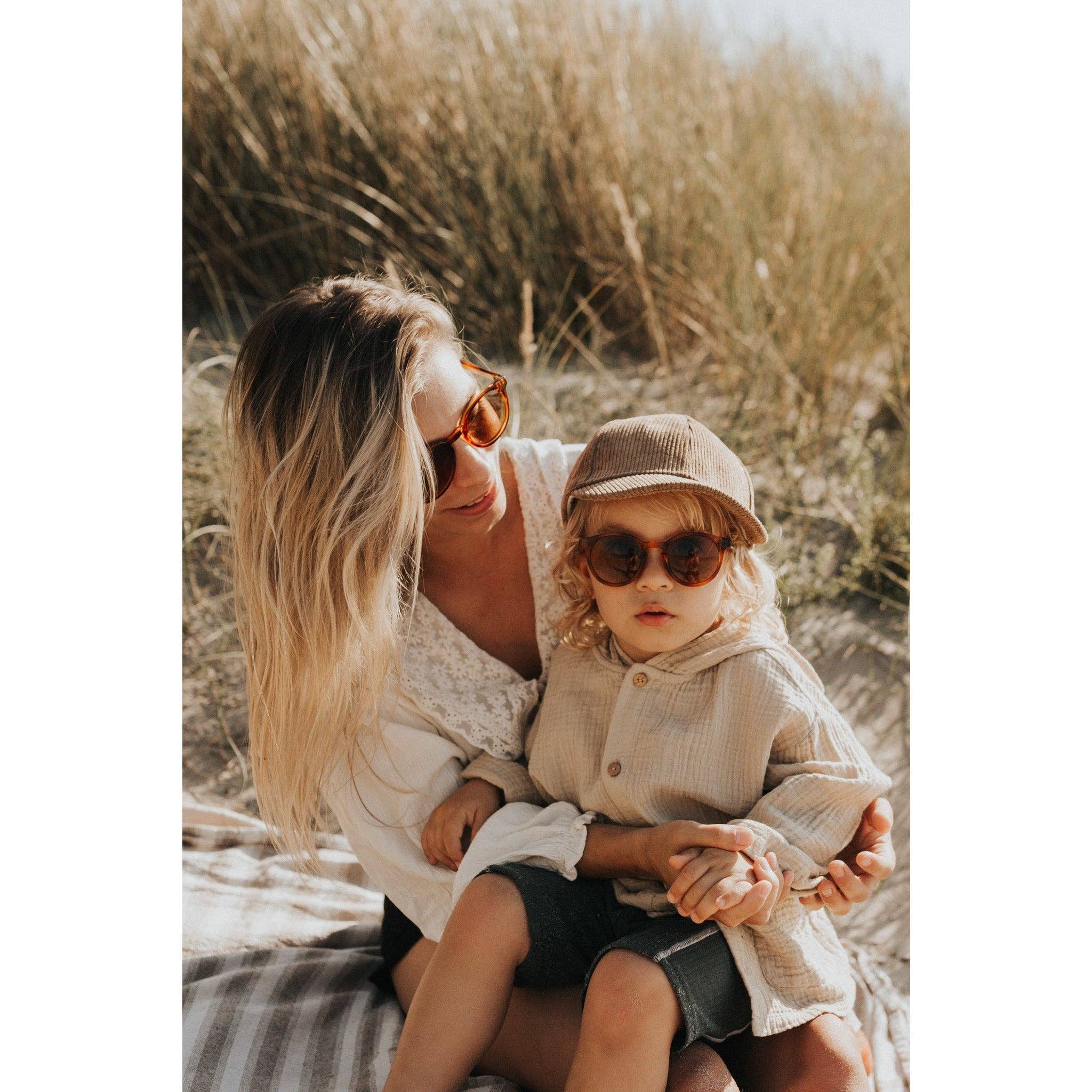 BabyMocs Sonnenbrille Classic FÜR ERWACHSENE: GRÜN - Olive / KLASSISCHE FORM / ERWACHSENE BabyMocs