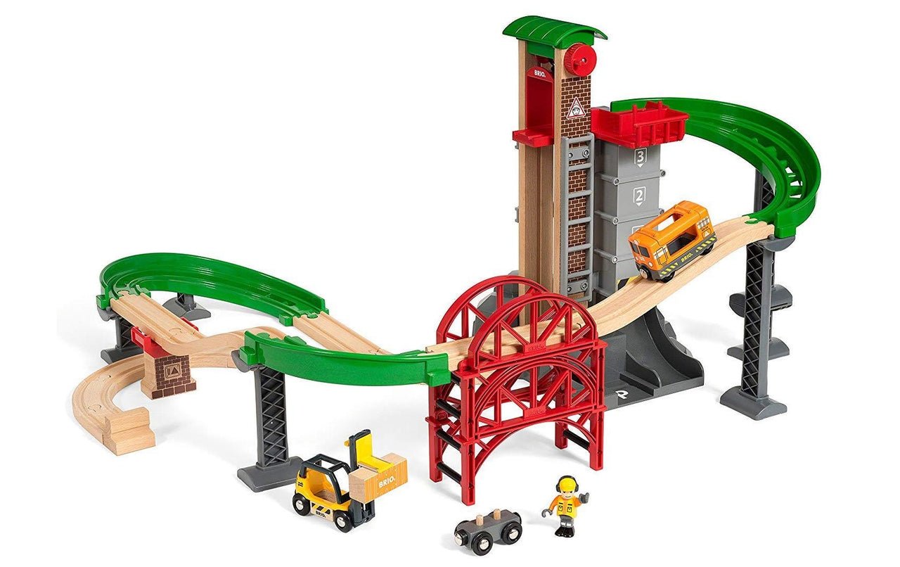 BRIO Eisenbahn Grosses Lagerhaus - Familienbande