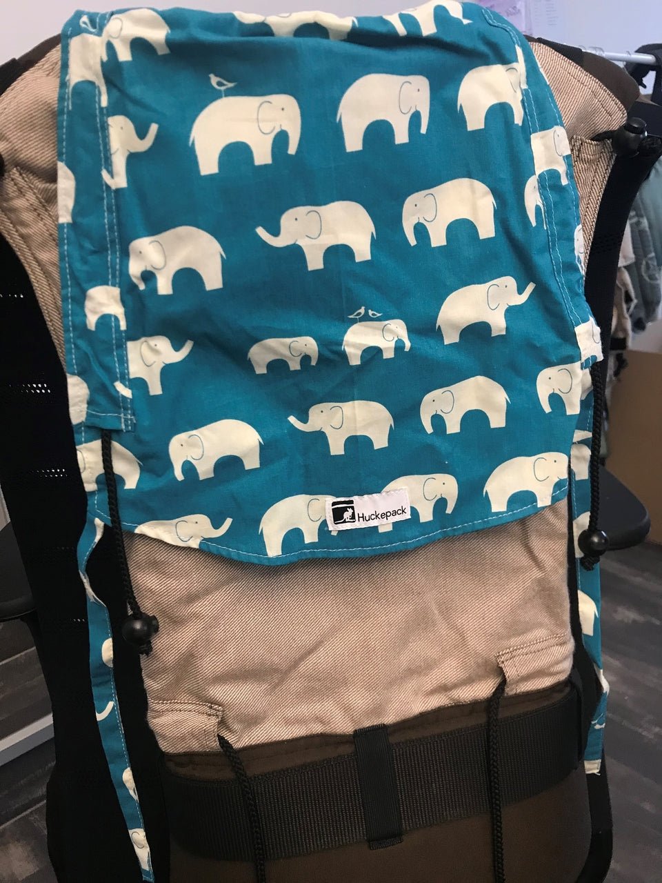 Huckepack Halfbuckle Traghilfe baby elefanten - braun Huckepack - Baby Roo