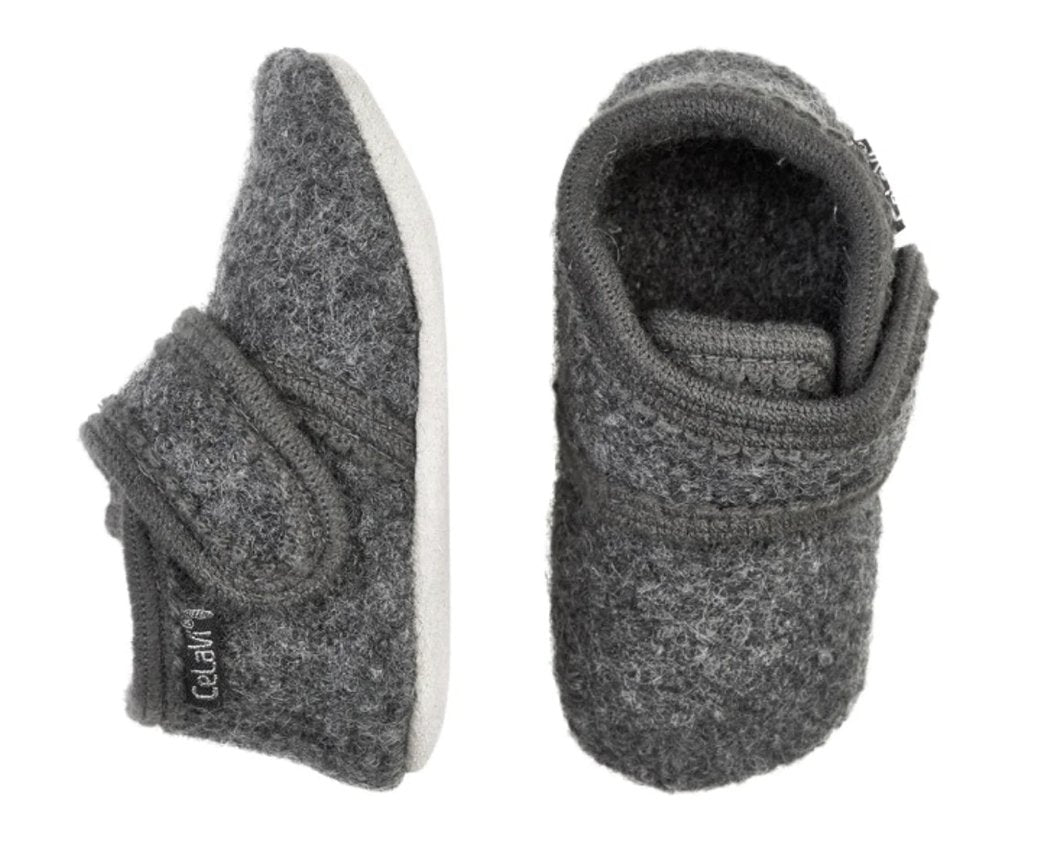 Celavi Krabbelschuhe/Finken aus Wolle - grau CeLaVi