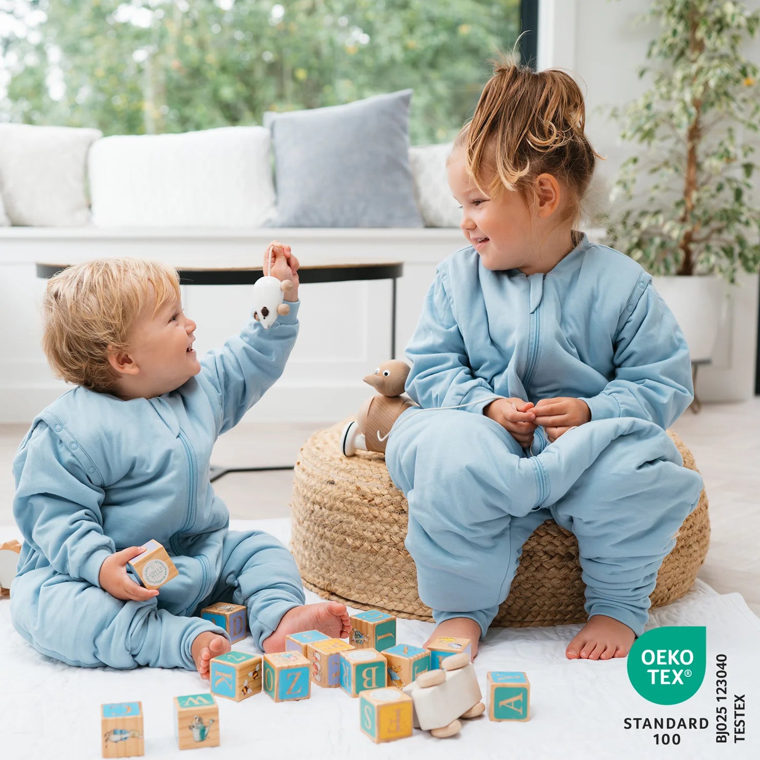 Schlafsack mit Füssen, umklappbaren Bündchen und Ärmeln 1.0 TOG Blue Ice Slumbersac