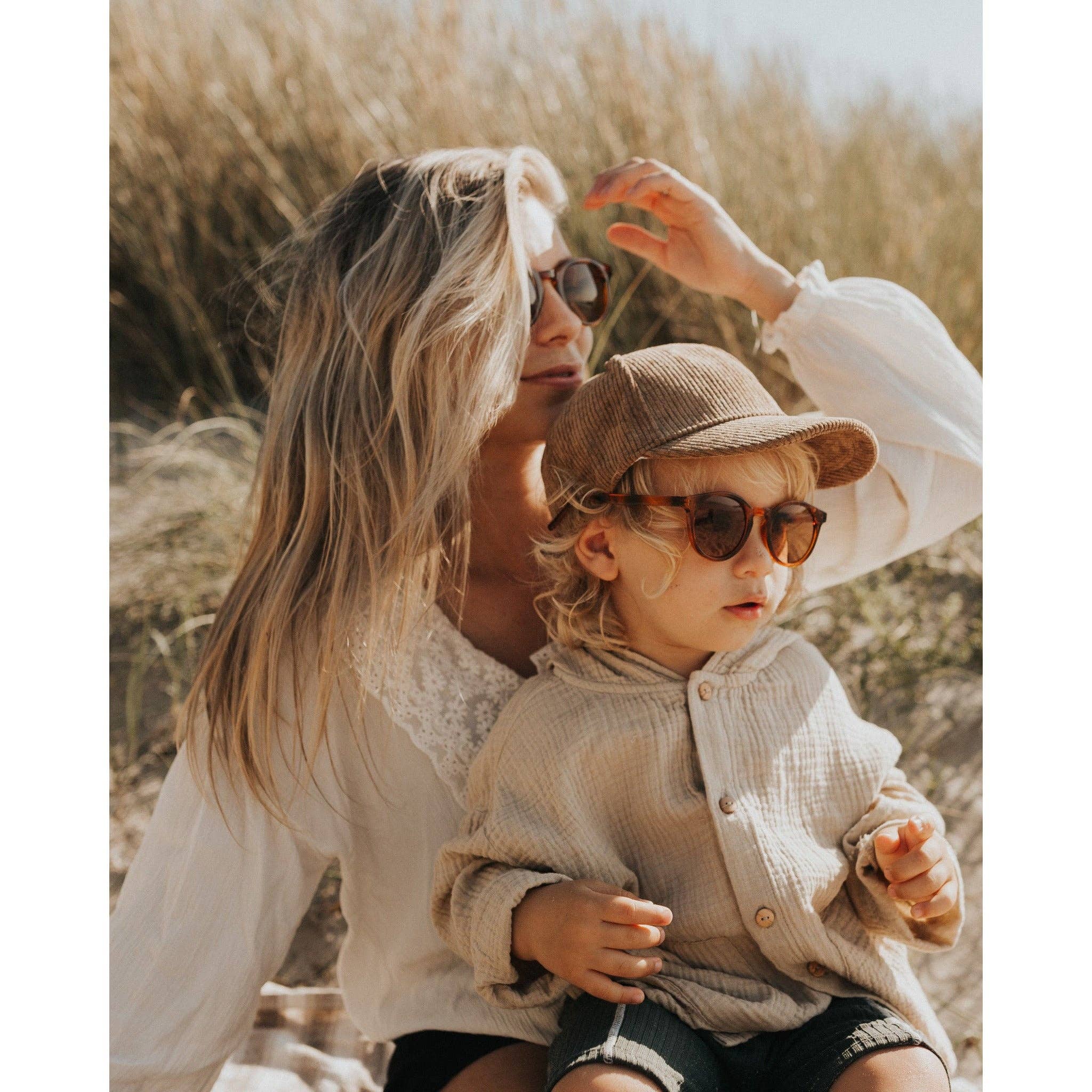 BabyMocs Sonnenbrille Classic FÜR ERWACHSENE: GRÜN - Olive / KLASSISCHE FORM / ERWACHSENE BabyMocs