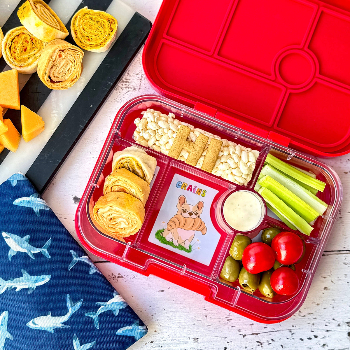 Yumbox Original auslaufsichere Bento-Lunchbox · Wow Rot Katzen & Hunde Yumbox