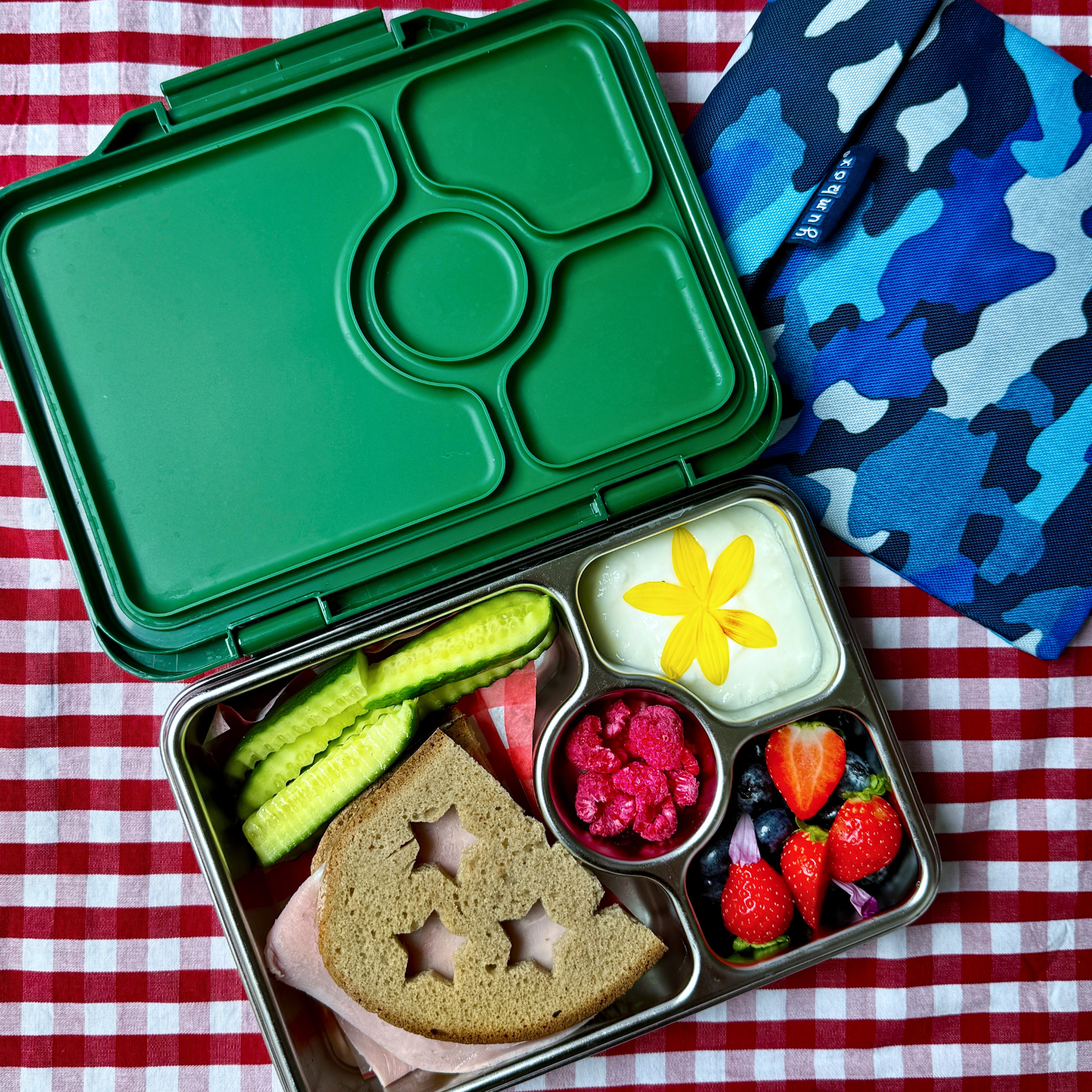 Yumbox Prêt – Auslaufsichere Brotdose aus Edelstahl - Dublin Grün Yumbox
