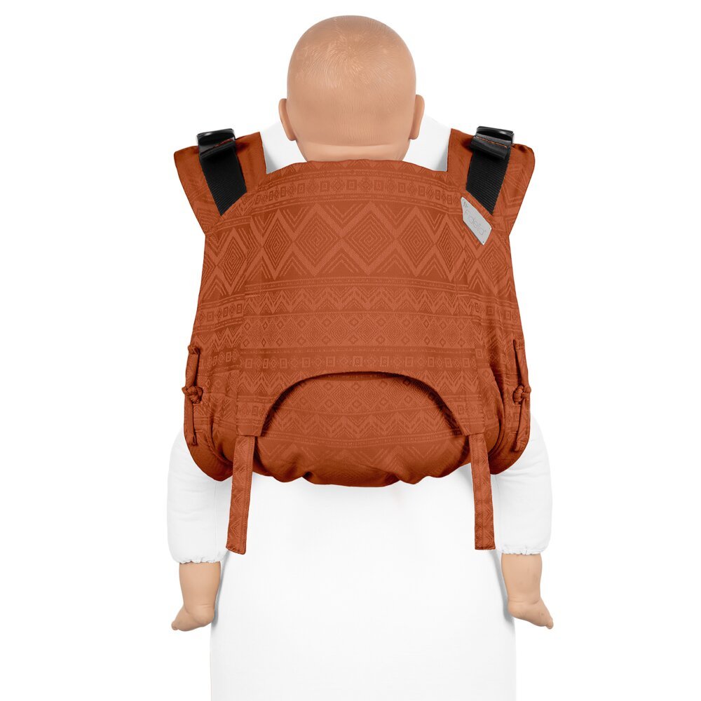 Fidella Onbuhimo V2 Rückentrage - rostrot Cubic Lines - Toddler - Familienbande